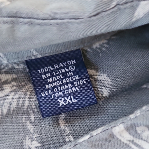 Campia Hawaiian Shirt - Picture 6 of 8